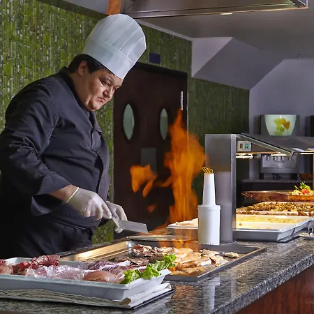 公寓式酒店 Luna Miramar Club 4*