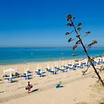 Luna Miramar Club Aparthotel 4*