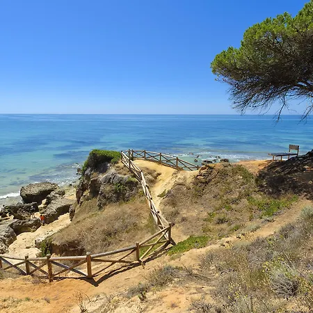 Luna Miramar Club מלון דירות