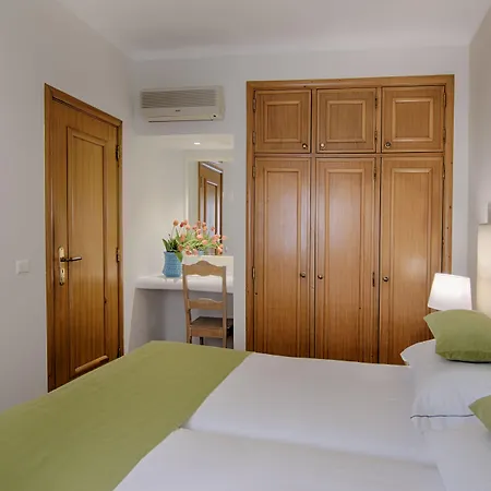 Luna Miramar Club البوفيرا
