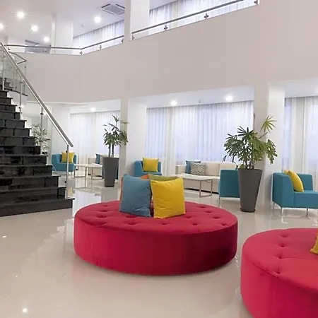 Lejlighedshotel Luna Miramar Club 4*