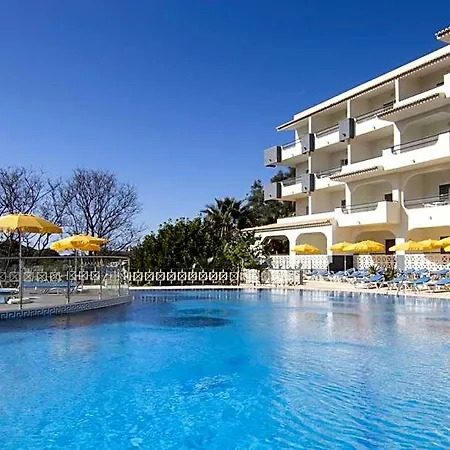 Luna Miramar Club