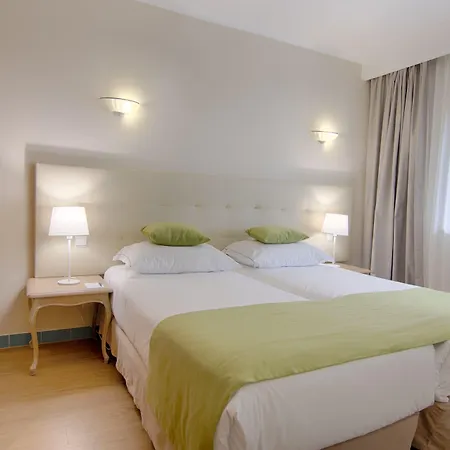 Luna Miramar Club Apartahotel 4*