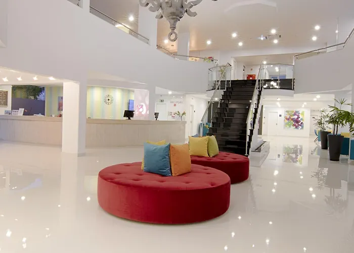 Apartmanhotel Luna Miramar Club 4*