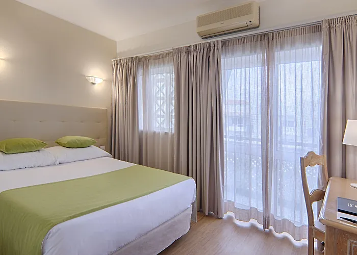 Luna Miramar Club 4*