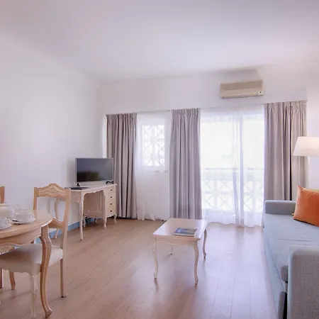 アパートホテル Luna Miramar Club アルブフェイラ